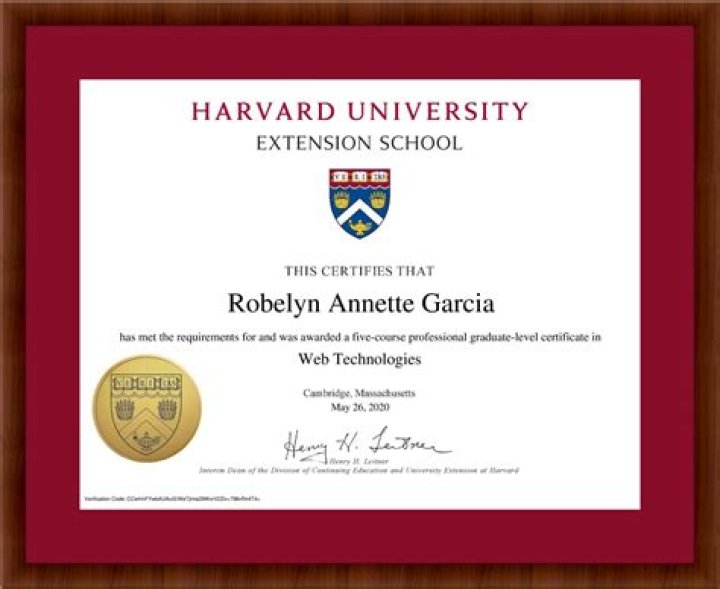 Are HarvardX courses accredited?
