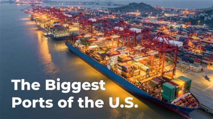 How many ports are in Los Angeles?