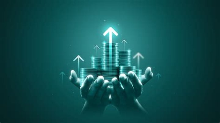 Is it smart to invest all money?