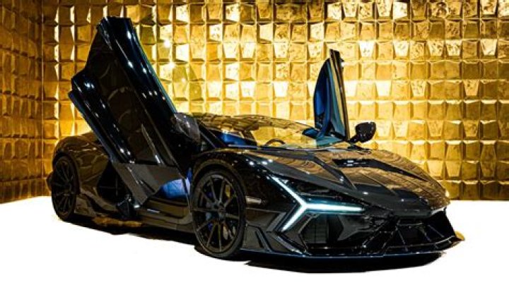 What transformer is a Lamborghini?